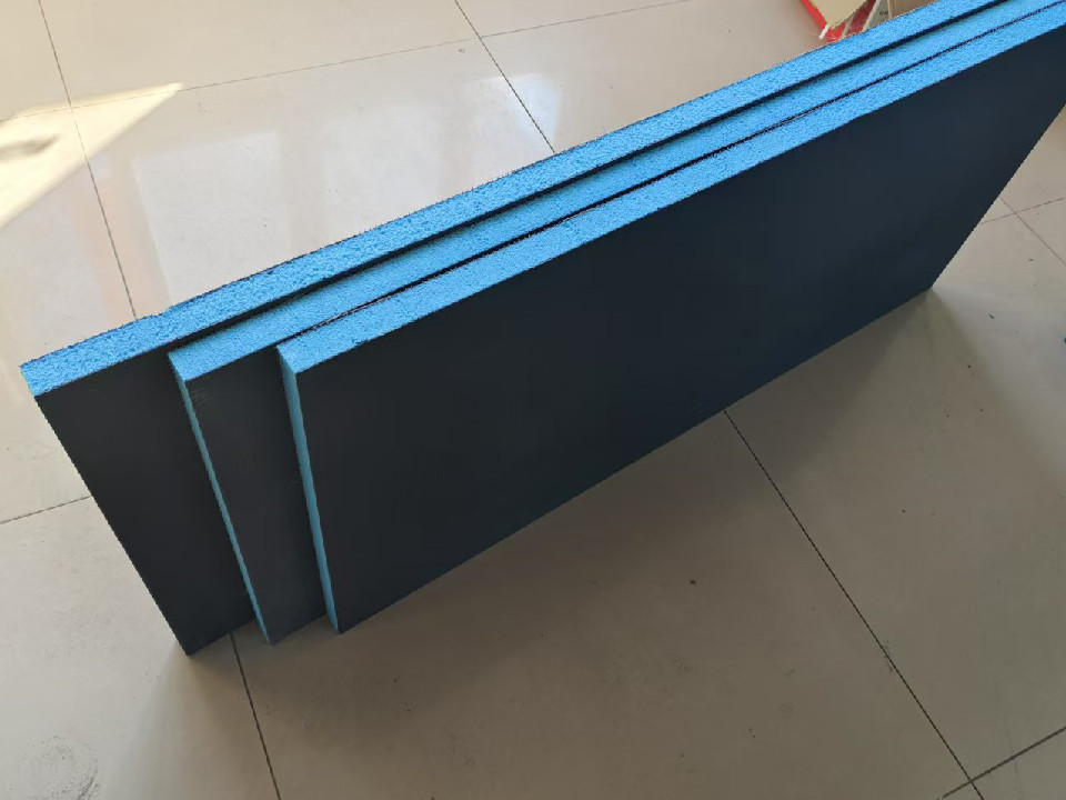 防水背衬板包水管图片